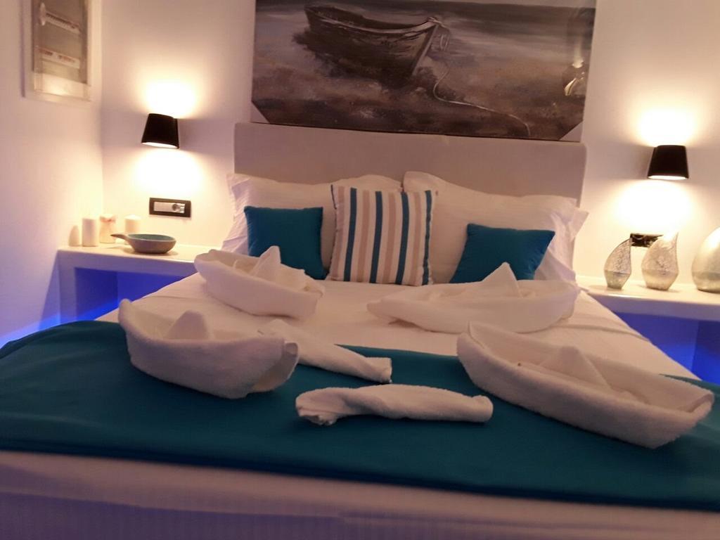 Kamári Santoxenia Luxury Villa מראה חיצוני תמונה